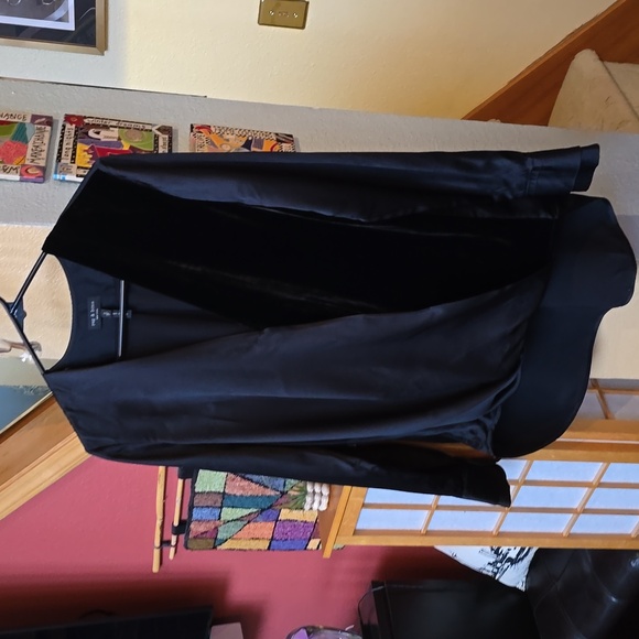 Rag and Bone Victor black silk surplice blouse size PS - Picture 10 of 15